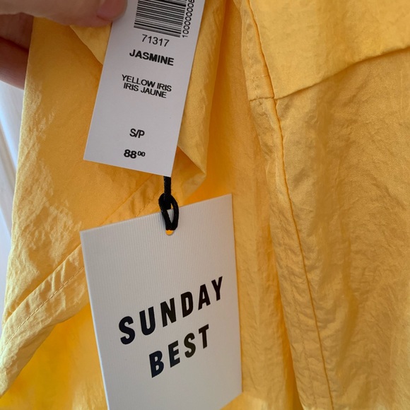 Sunday best windbreaker (Aritzia) NWT - Picture 2 of 2
